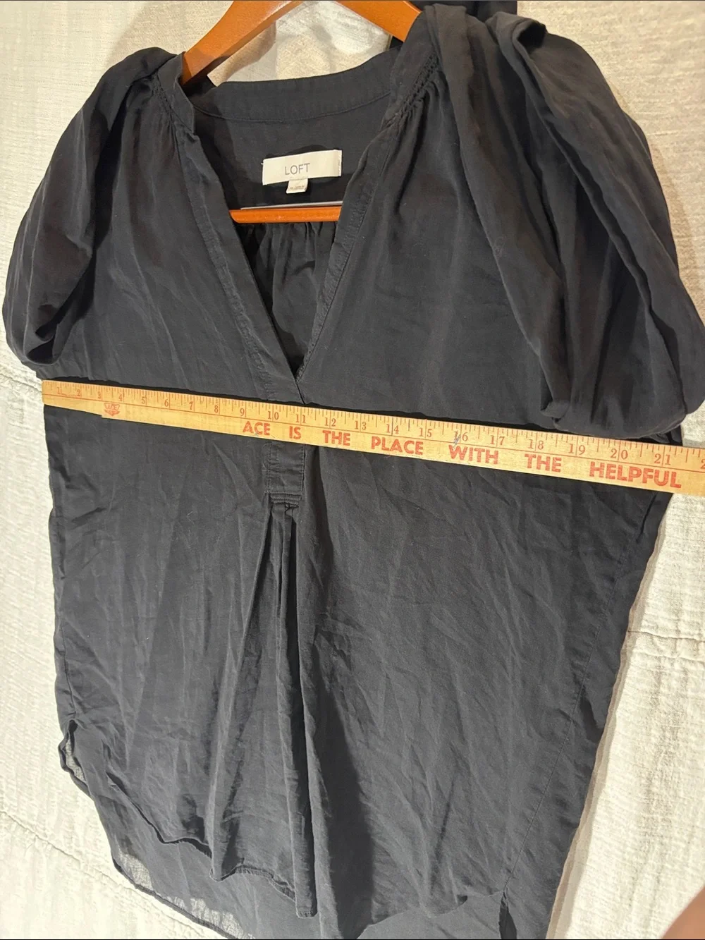 LOFT Black Split V-Neck Pintuck Popover Long-Sleeve Blouse Medium Cotton Lyocell